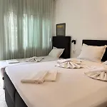 Anna Maria Hotel *