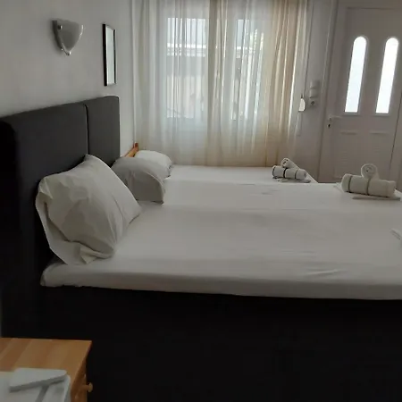 Anna Hotel *