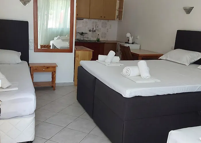 Anna Maria Hotel *